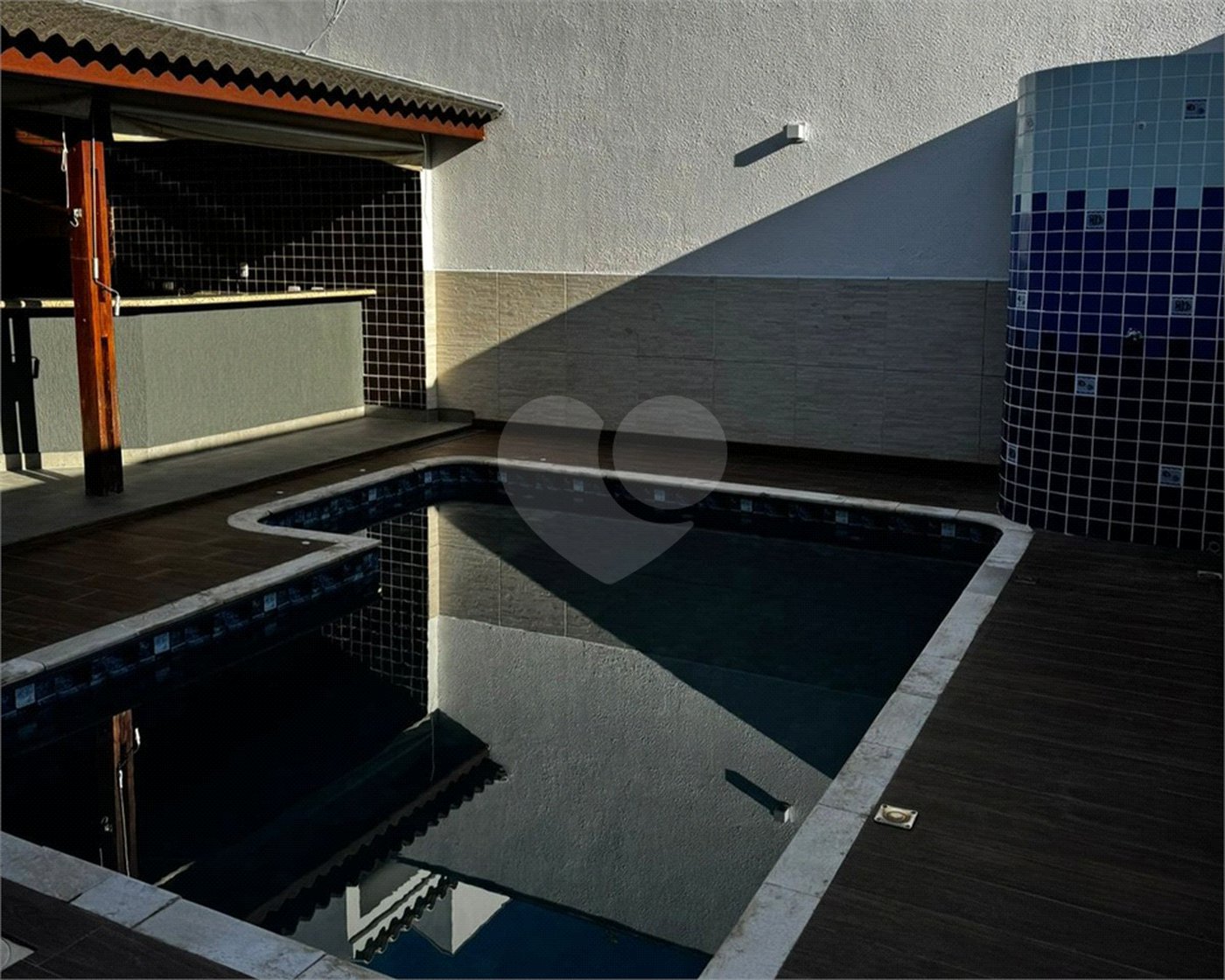 Casa à venda com 3 quartos, sendo 1 suíte, no condomínio Residencial Villa dos Inglezes, Sorocaba - SP