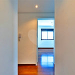 Apartamento à venda com 3 suítes em Campo Belo, São Paulo, SP