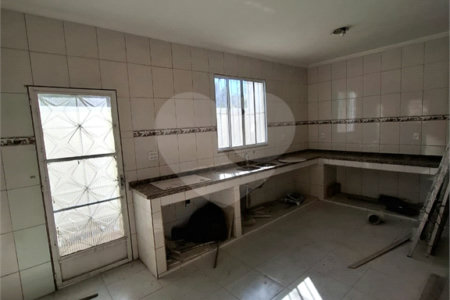 Casa à venda com 4 quartos, sendo 1 suíte, em Campo Grande, Rio de Janeiro, RJ