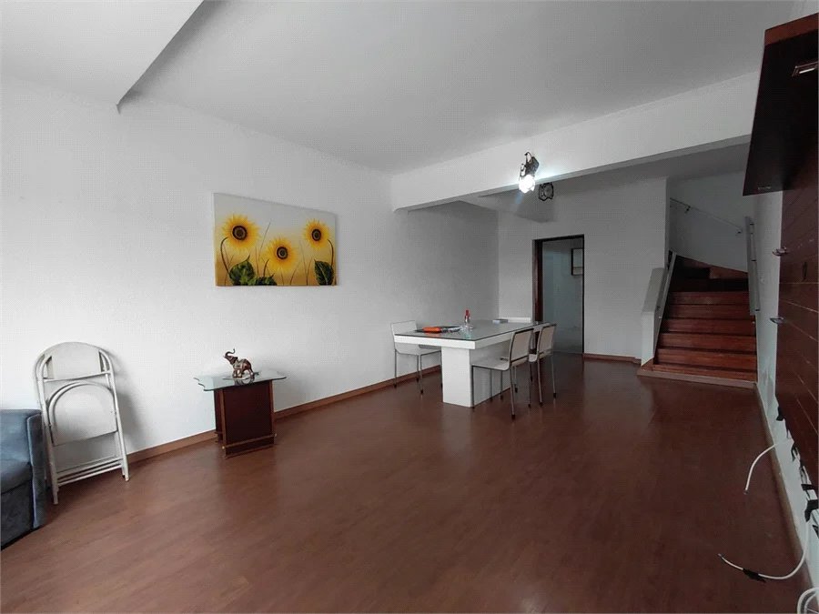 Sobrado à venda com 3 quartos em Vila Romana, São Paulo, SP