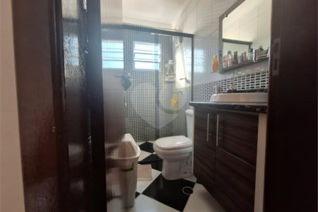 Sobrado à venda com 4 quartos, sendo 1 suíte,  em Vila São Geraldo, São Paulo, SP