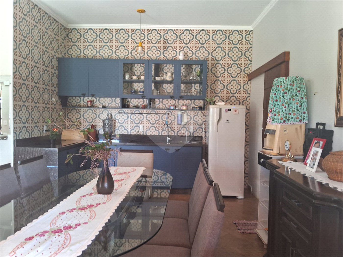 Casa à venda com 5 quartos, sendo 1 suíte, no condomínio Village da Serra, Araçoiaba da Serra - SP