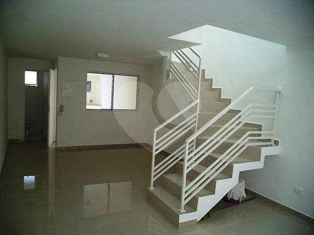 Casa à venda com 2 suítes no condomínio Villagio da Serra, São Paulo - SP