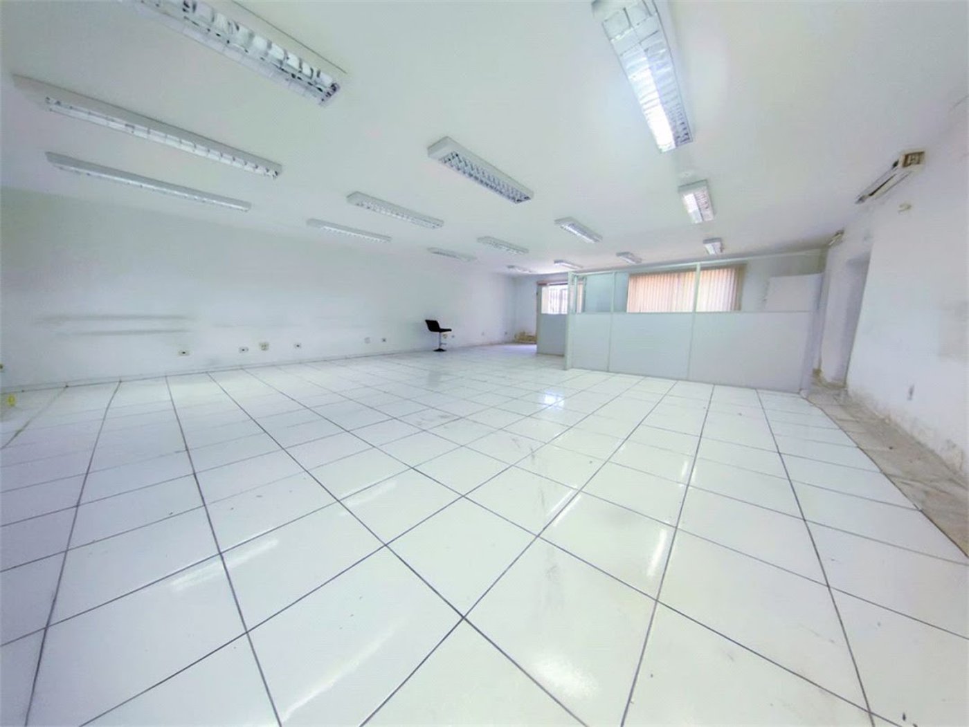 Sala Comercial para venda e locação, Centro, Santos - SA0103.