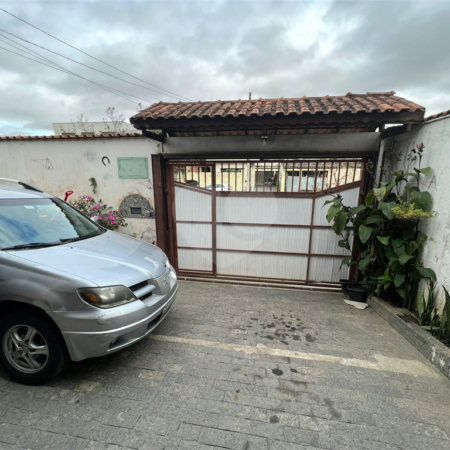 Casa à venda com 4 quartos, sendo 1 suíte,  em Jardim Ponte Grande, Mogi das Cruzes, SP