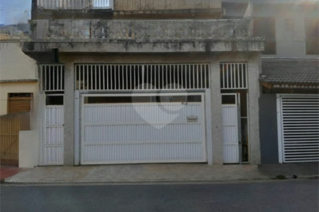 Casa a venda na Vila Brasilino Machado, 3 dormitórios, suite, 2 vagas, churrasqueira e vista panorâmica