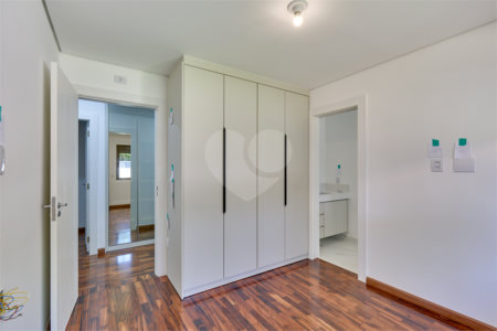 Casa Térrea à venda com 4 quartos, sendo 3 suítes, em Jardim Prudência, São Paulo, SP