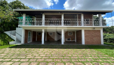 Casa à venda com 5 quartos, sendo 3 suítes,  no condomínio Estância Marambaia, Vinhedo - SP