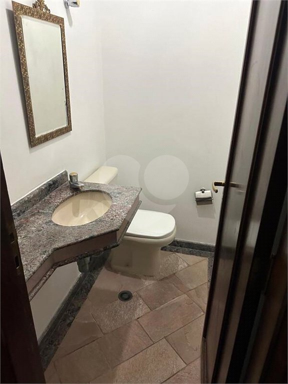 Apartamento para alugar com 4 quartos, sendo 2 suítes,  em Real Parque, São Paulo, SP
