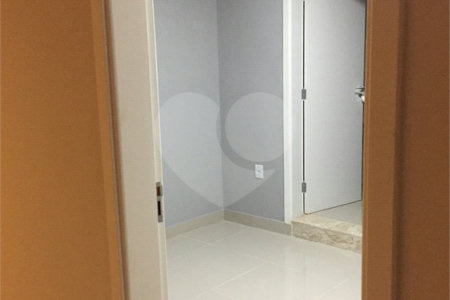 Chácara à venda com 4 quartos, sendo 3 suítes,  em Recanto Campestre Internacional de Viracopos Gleba 4, Indaiatuba, SP