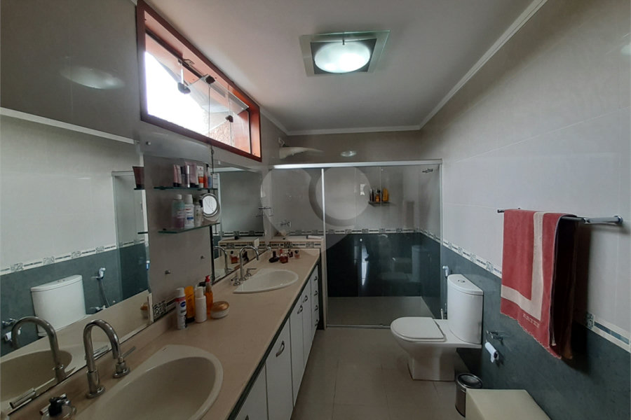 Casa à venda com 4 quartos, sendo 2 suítes,  em Jardim Floresta, São Paulo, SP