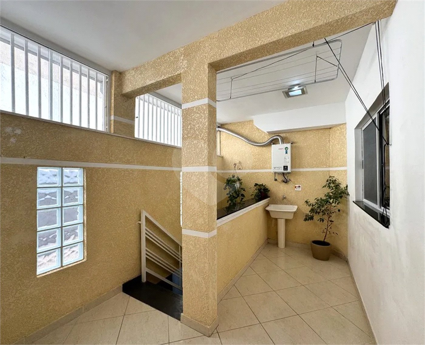 Casa à venda com 3 suítes em Água Fria, São Paulo, SP