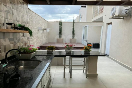 Casa à venda com 3 suítes no condomínio Maison Blanche, Indaiatuba - SP