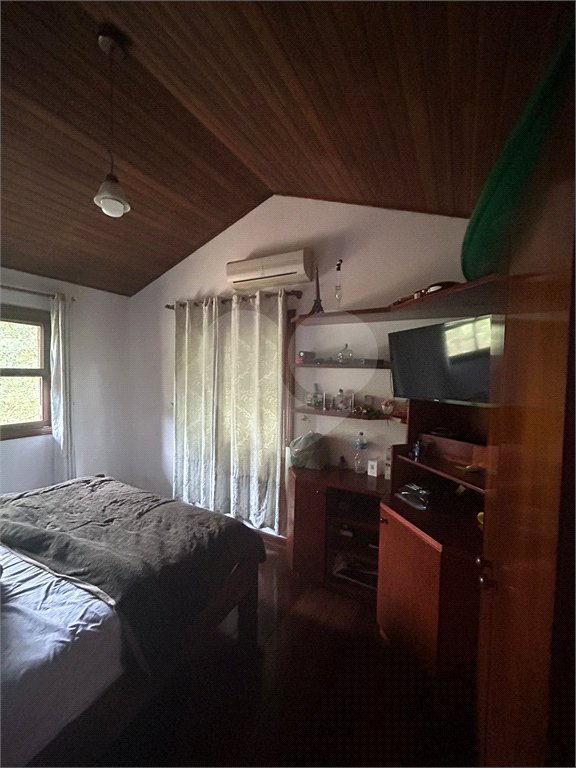 Terreno à venda com 4 suítes no condomínio Alpes da Cantareira, Mairiporã - SP