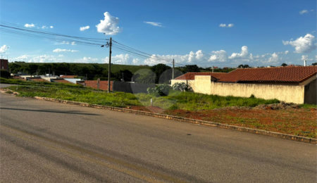 Terreno à venda em Chácara Barro Branco, Itapetininga, SP