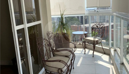Apartamento à venda com 4 quartos, sendo 2 suítes,  em Vila Andrade, São Paulo, SP