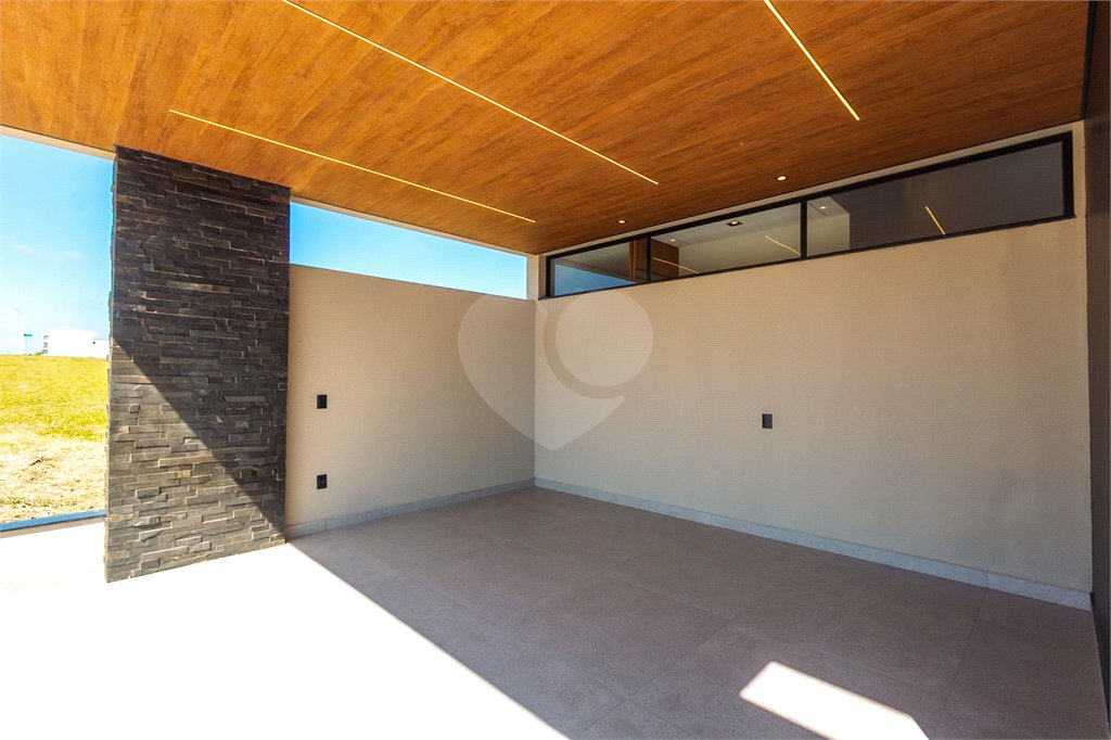 Casa à venda com 3 suítes no condomínio Residencial Dona Maria Candida, Indaiatuba - SP
