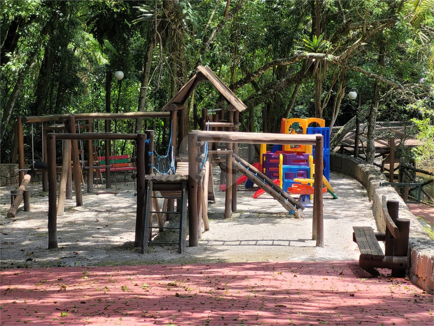 Terreno à venda no condomínio Parque Imperial da Cantareira, Mairiporã - SP