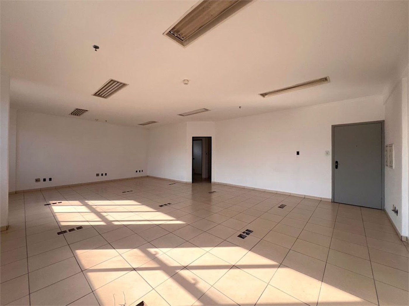 Sala Comercial para venda e locação, Centro, Santos - SA0054.