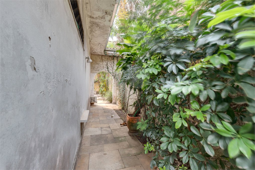 Casa Térrea à venda com 4 quartos, sendo 2 suítes, em Brooklin Velho, São Paulo, SP