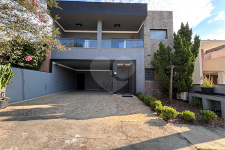 Casa à venda com 4 quartos, sendo 2 suítes, no condomínio Carmen Blanco, Sorocaba - SP