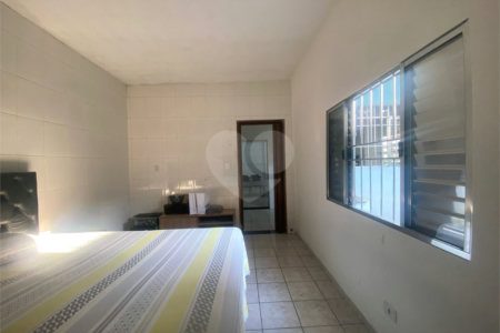 Sobrado à venda com 4 quartos em Vila Gustavo, São Paulo, SP