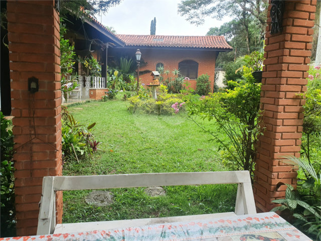 Casa à venda com 4 quartos, sendo 1 suíte,  em Interlagos, São Paulo, SP