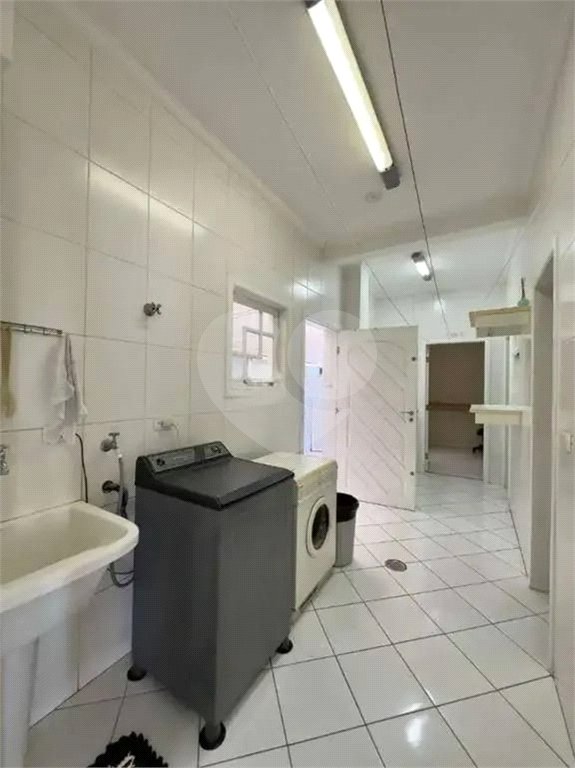 Sobrado à venda ou para alugar com 5 quartos, sendo 3 suítes, em Independência, São Bernardo do Campo, SP