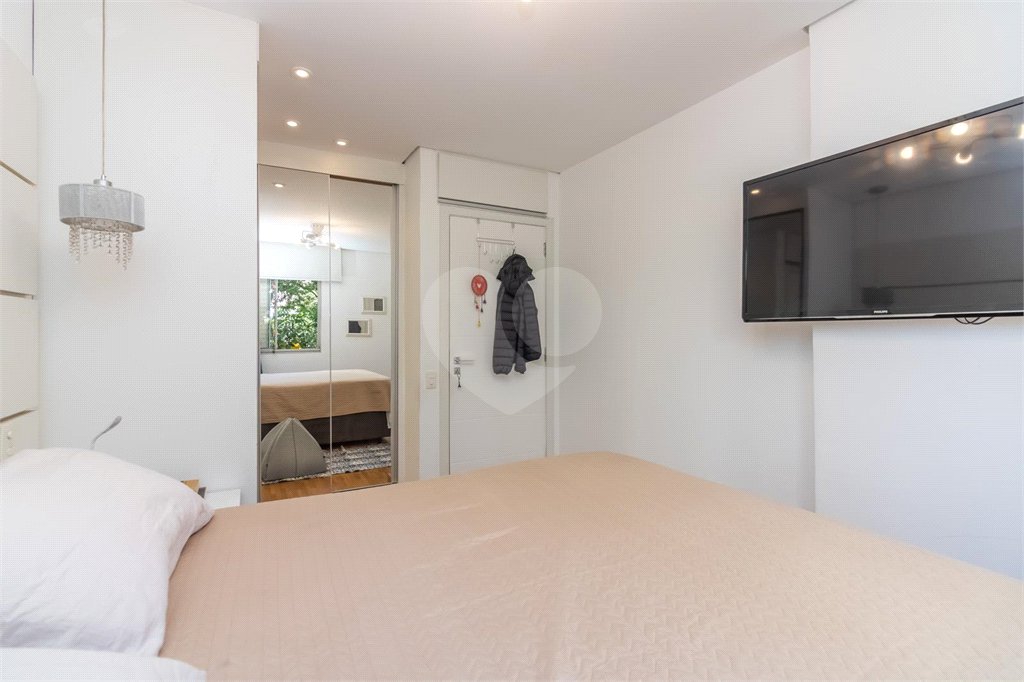 Apartamento à venda com 3 quartos, sendo 1 suíte, em Itaim Bibi, São Paulo, SP