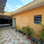 Casa à venda com 3 quartos, sendo 1 suíte,  em Jardim Santa Mônica, São Paulo, SP