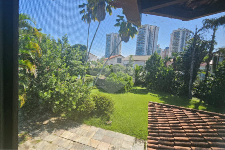 Casa em condomínio à venda com 5 quartos, sendo 3 suítes, em Barra da Tijuca, Rio de Janeiro, RJ