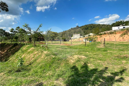 Casa à venda com 3 quartos, sendo 1 suíte, em Jardim Guaçu, São Roque, SP