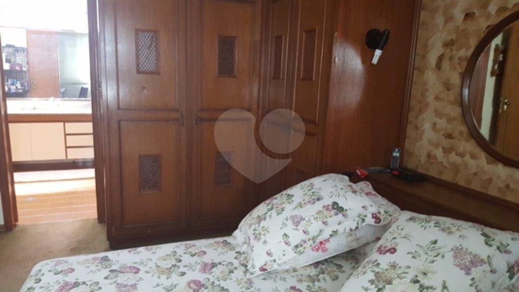 Sobrado à venda com 4 quartos, sendo 1 suíte, em Tremembé, São Paulo, SP