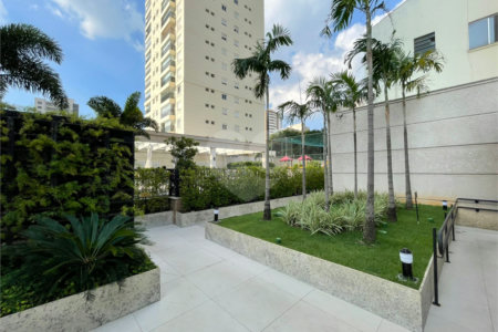 Apartamento à venda com 3 suítes em Vila Romana, São Paulo, SP
