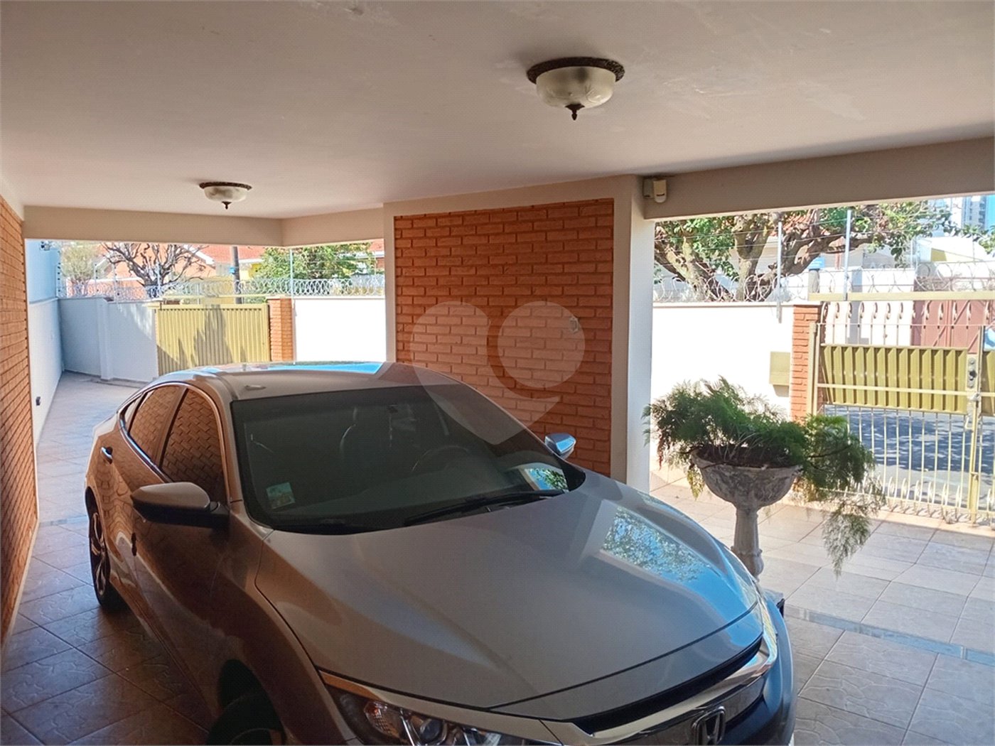 Casa à venda com 3 quartos, sendo 1 suíte, em Vila José Bonifácio, Araraquara, SP