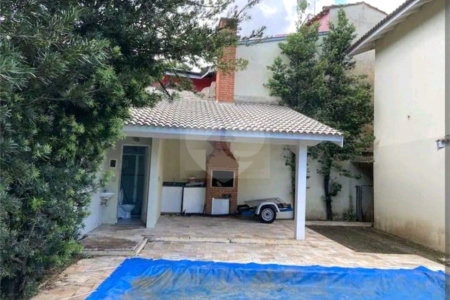Sobrado à venda com 3 quartos, sendo 1 suíte, em Jardim Maristela, Atibaia, SP