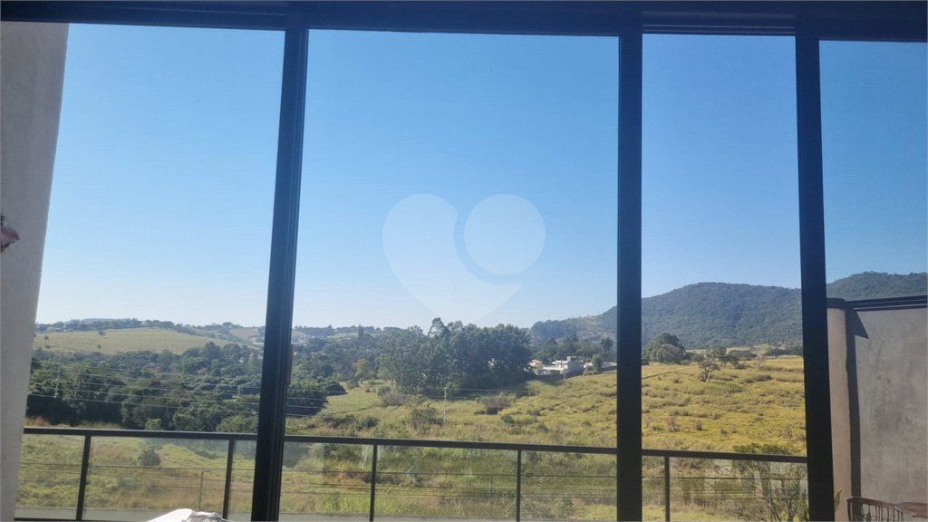 Casa à venda com 4 suítes no condomínio Osato, Atibaia - SP