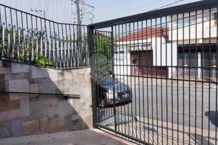 Casa Térrea à venda com 3 quartos, sendo 1 suíte,  em Parque Jabaquara, São Paulo, SP