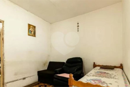 Sobrado à venda com 4 quartos, sendo 1 suíte,  em Vila Dalila, São Paulo, SP