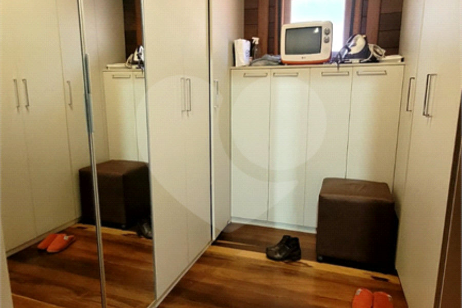 Casa à venda com 2 quartos, sendo 1 suíte,  no condomínio Sausalito, Mairiporã - SP