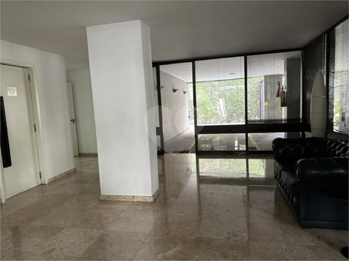 Apartamento à venda com 3 quartos, sendo 1 suíte,  em Cerqueira César, São Paulo, SP