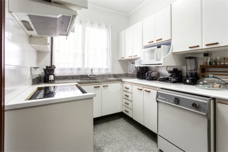 Apartamento à venda com 4 quartos, sendo 3 suítes, em Jardim Prudência, São Paulo, SP