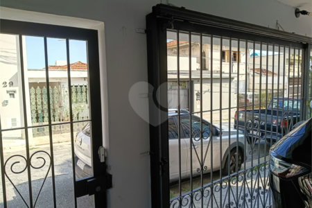 Sobrado à venda com 4 quartos, sendo 2 suítes, em Mirandópolis, São Paulo, SP