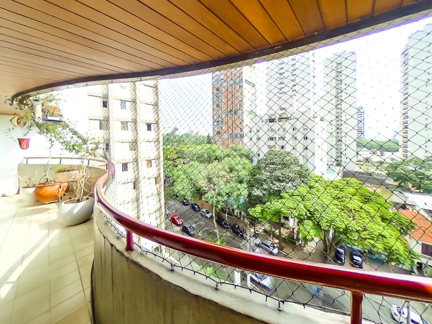 Apartamento à venda com 4 quartos, sendo 2 suítes, em Alto da Boa Vista, São Paulo, SP