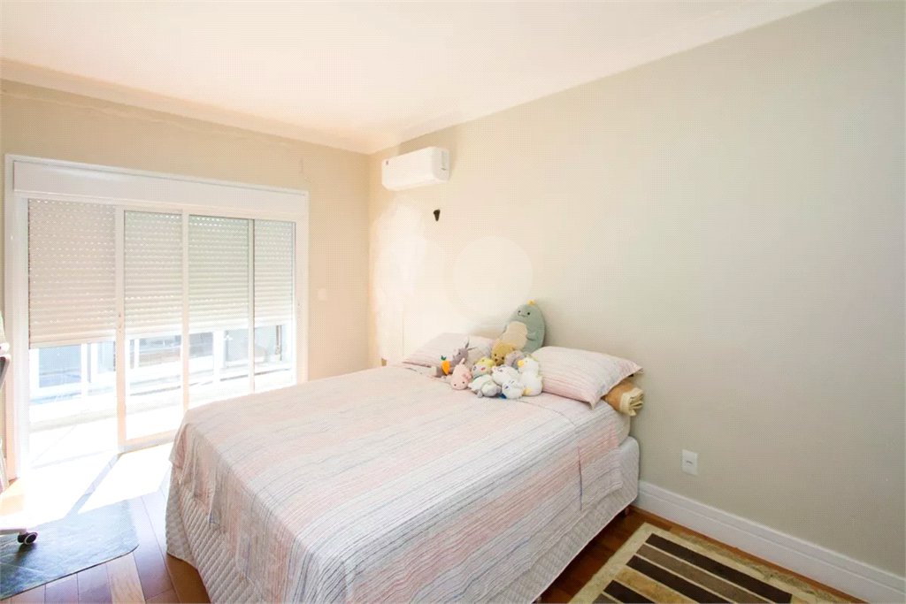 Sobrado à venda com 4 quartos, sendo 1 suíte, em Chácara Santo Antônio (zona Sul), São Paulo, SP