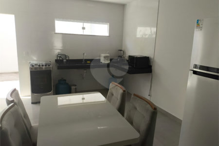 Duplex à venda com 3 quartos, sendo 1 suíte, em Taperapuan, Porto Seguro, BA