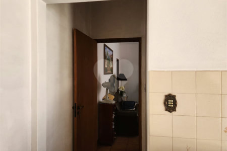 Sobrado à venda com 3 quartos, sendo 1 suíte, em Jardim Floridiana (vila Xavier), Araraquara, SP