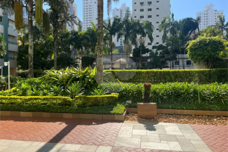 Apartamento à venda com 3 suítes em Real Parque, São Paulo, SP