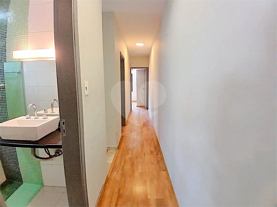 Sobrado à venda com 3 quartos, sendo 1 suíte, em Brooklin, São Paulo, SP