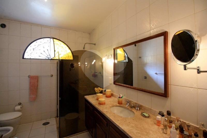 Casa Térrea à venda com 4 quartos, sendo 1 suíte, em City Boaçava, São Paulo, SP